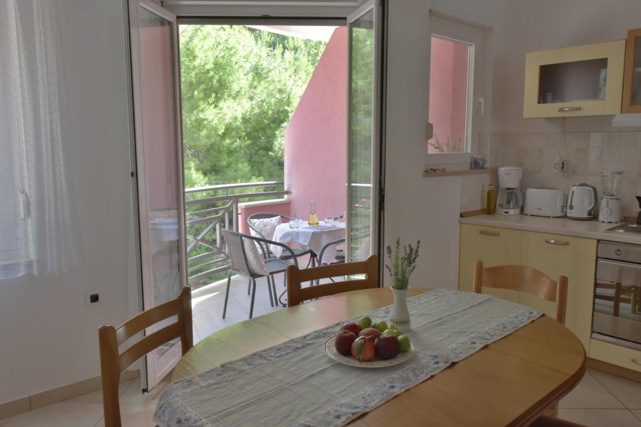 Pino Apartman Póla Kültér fotó