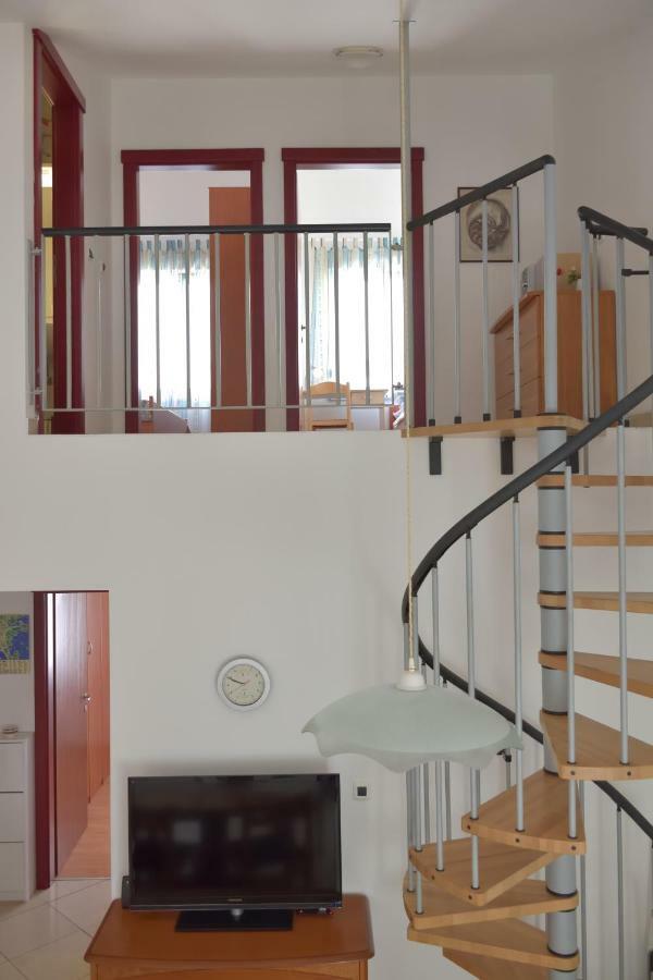 Pino Apartman Póla Kültér fotó